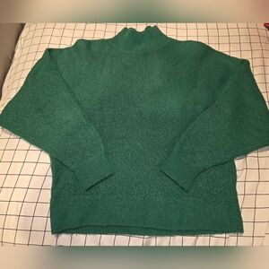 H&M Forest Green Mock Turleneck Sweater.  Size XS.